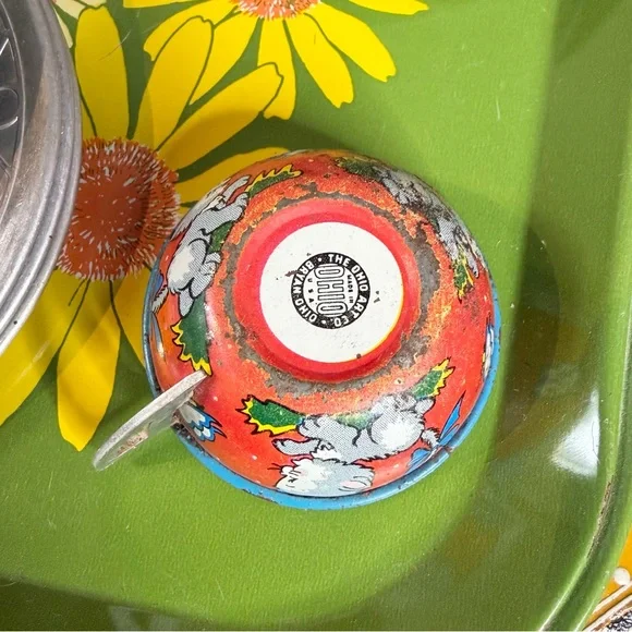 70s Metal Play Dishes - Picture 5 of 10